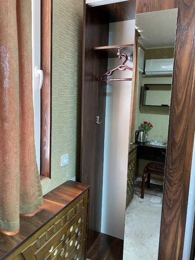 Budget Hotel And Hostel Tasken Kültér fotó