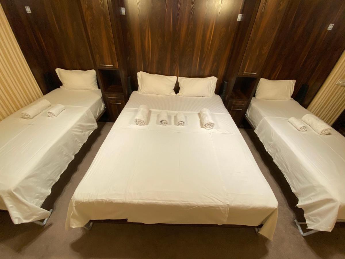 Budget Hotel And Hostel Tasken Kültér fotó